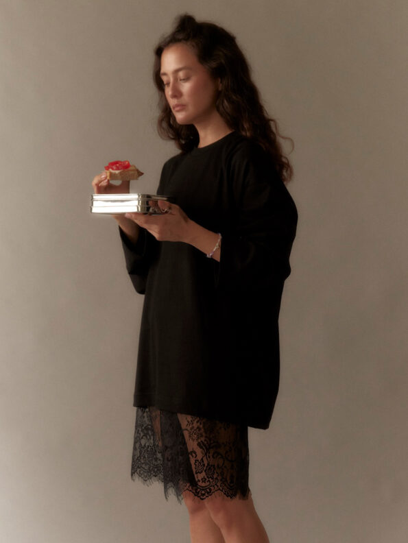 THE LACE SHORTS - Image 3