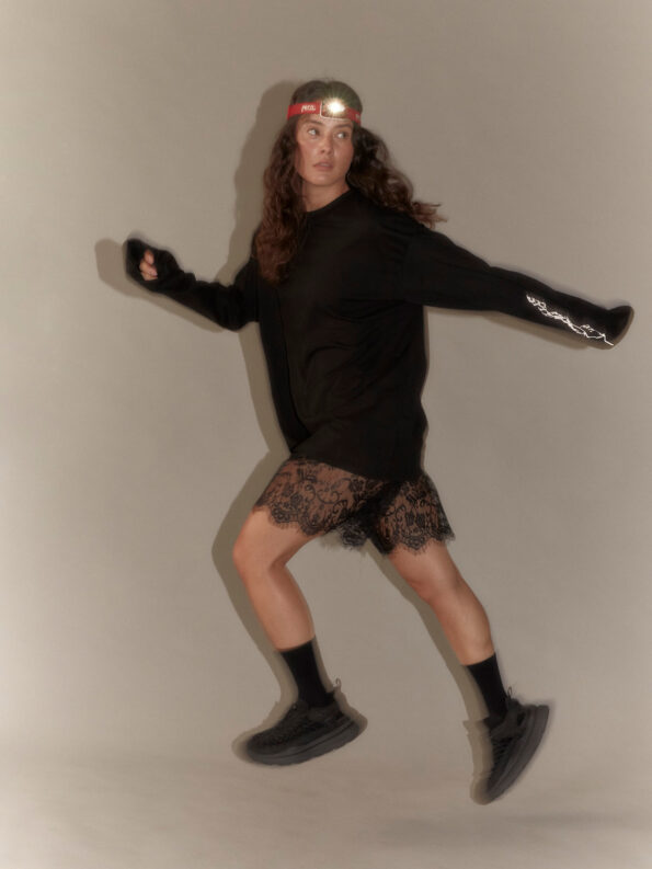THE LACE SHORTS - Image 4