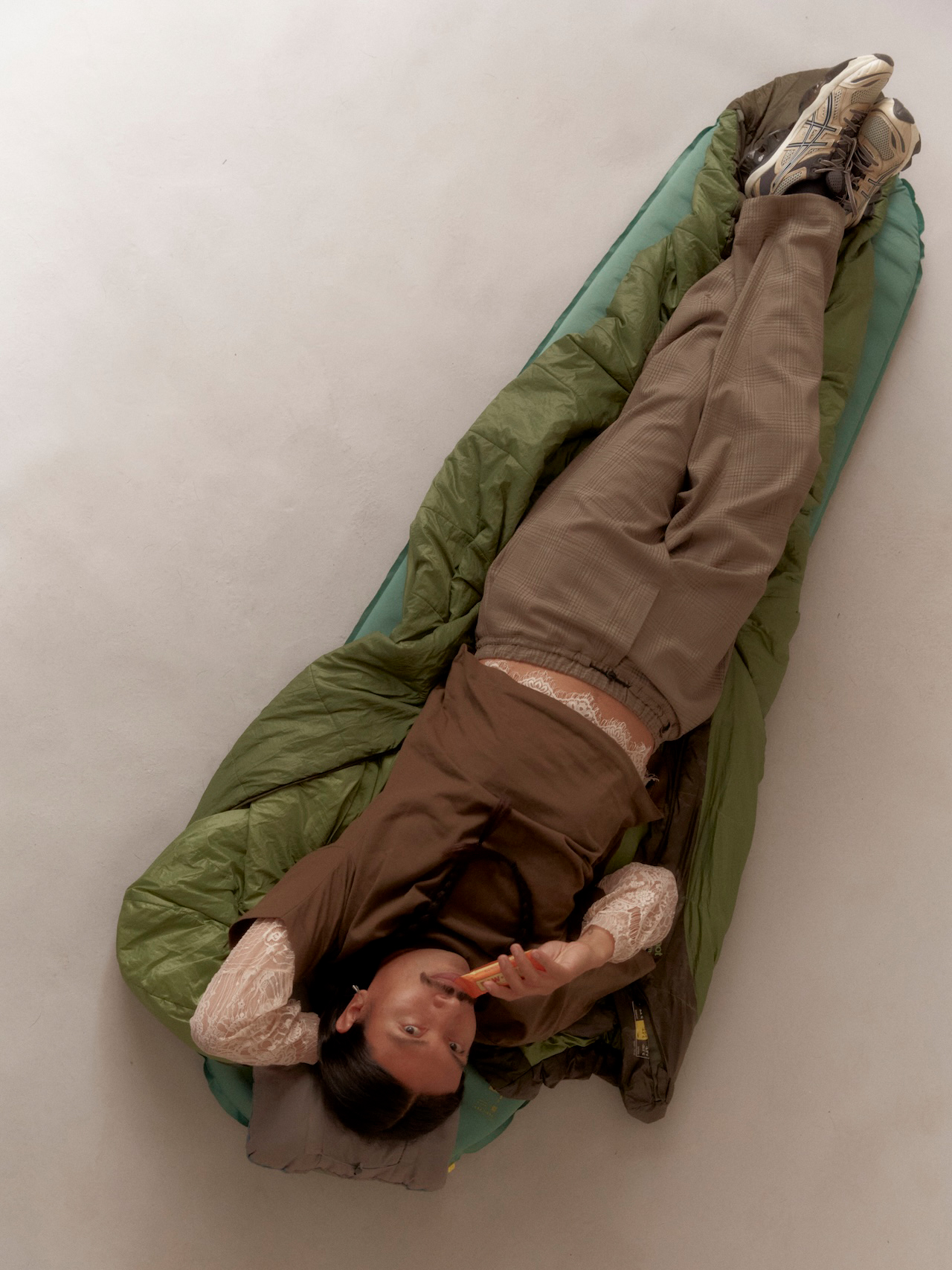 EDO Signature Pants in beige wool seerucker. Made to order